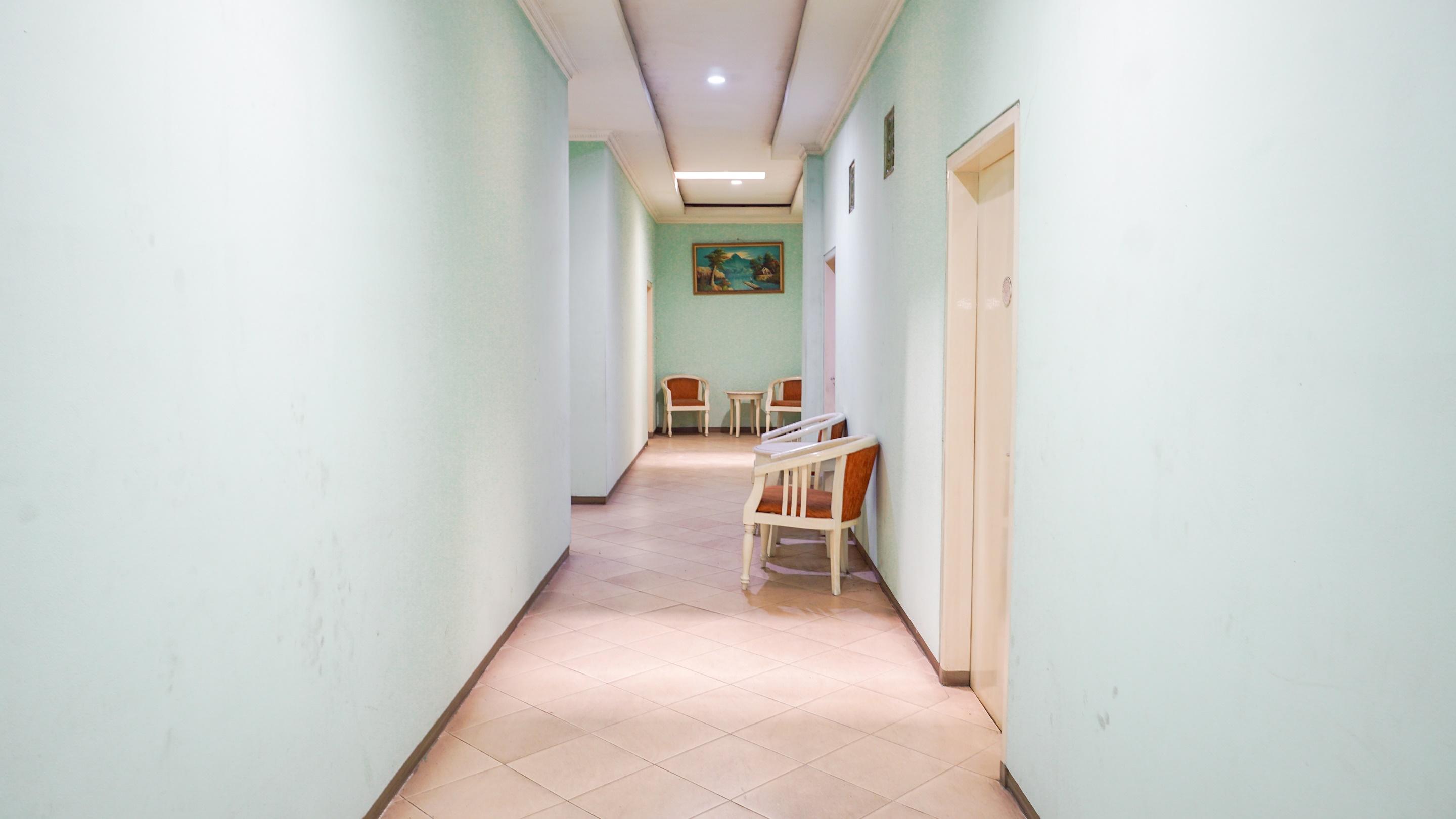 Oyo 2085 Chrysanta Hotel Bandung Exterior photo